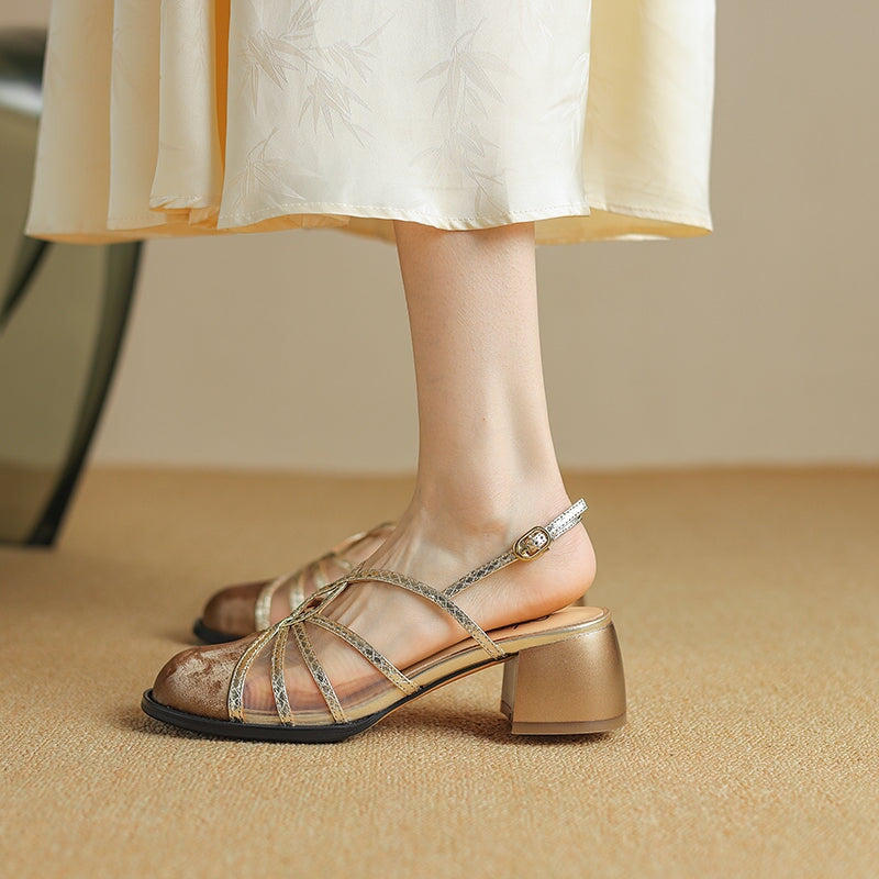  Sandals 