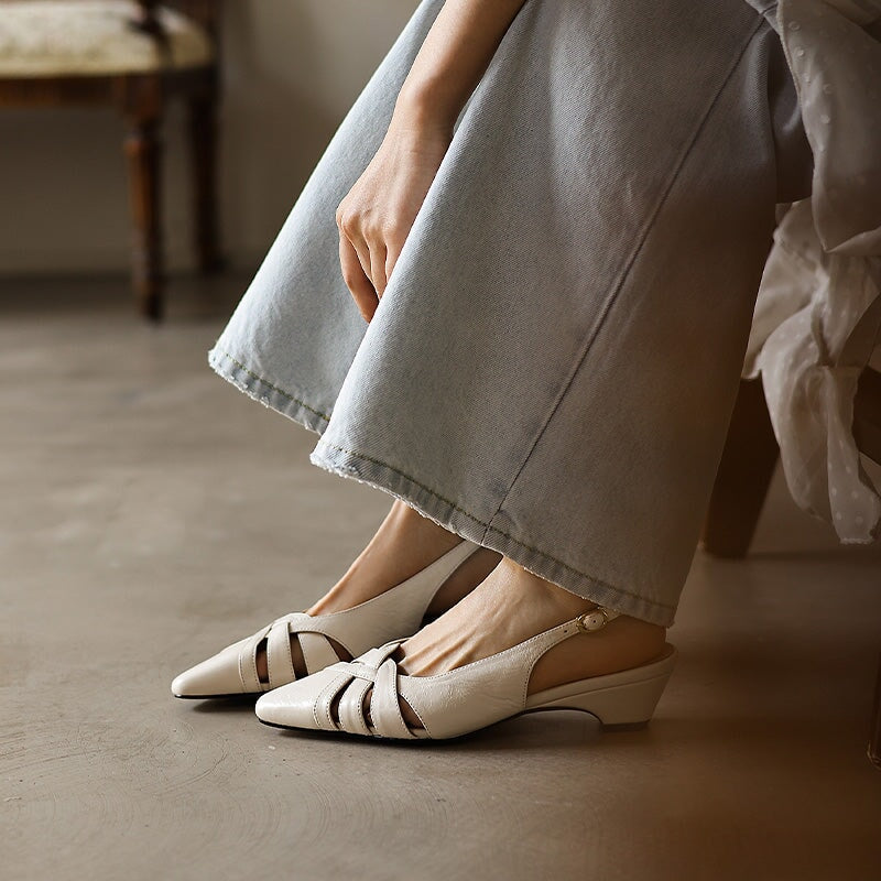  Sandals 