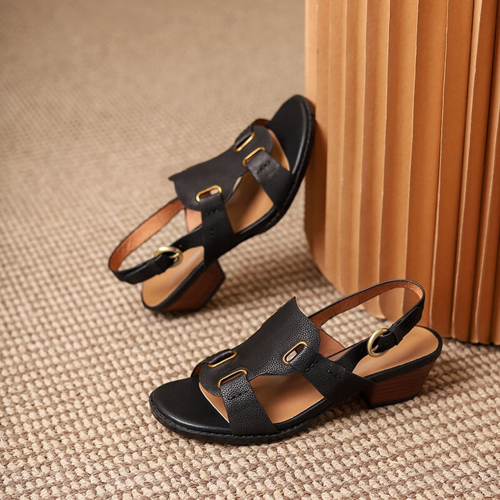  Sandals 
