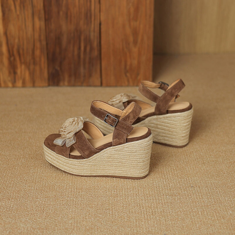  Sandals 