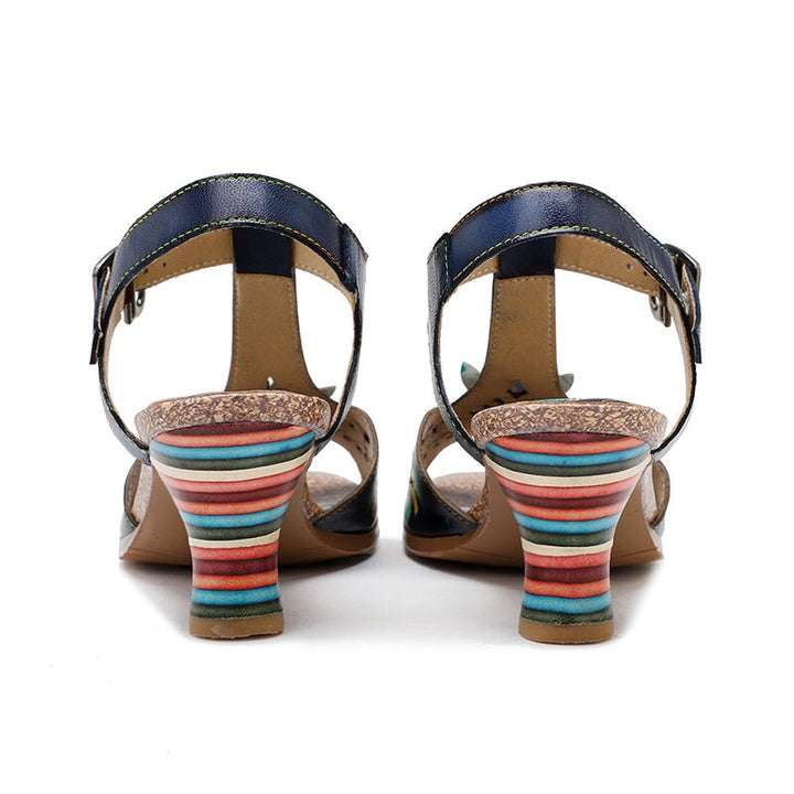  Sandals 