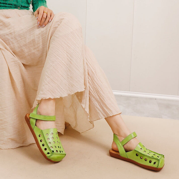 Sandals 