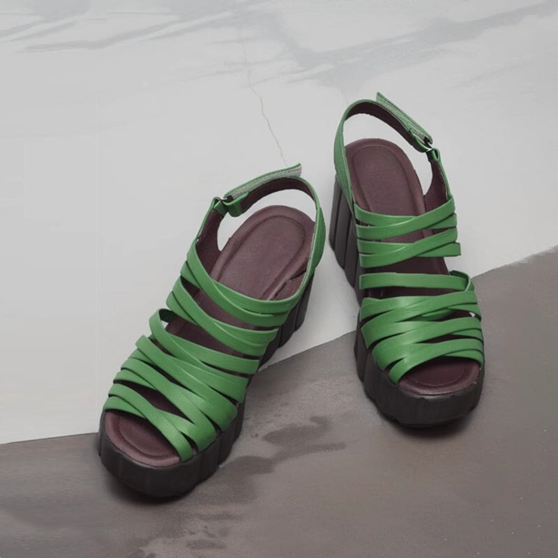  Sandals 