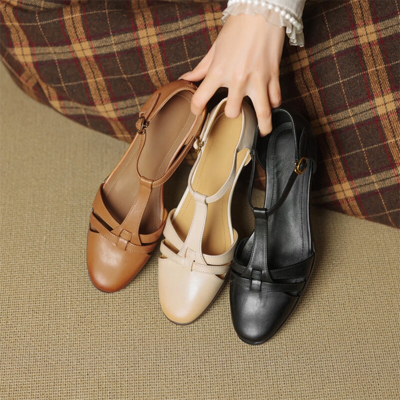  Sandals 