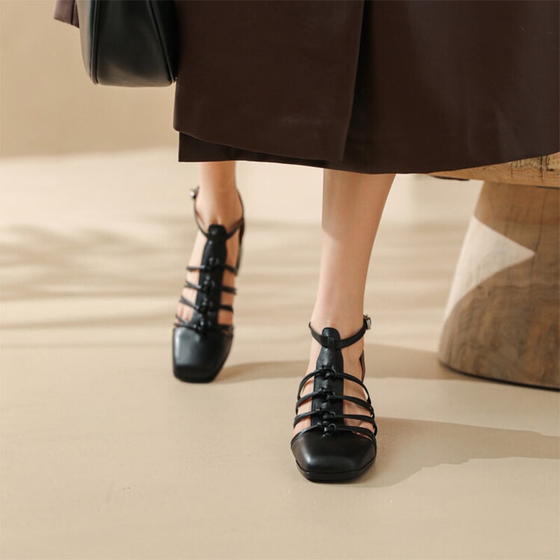  Sandals 