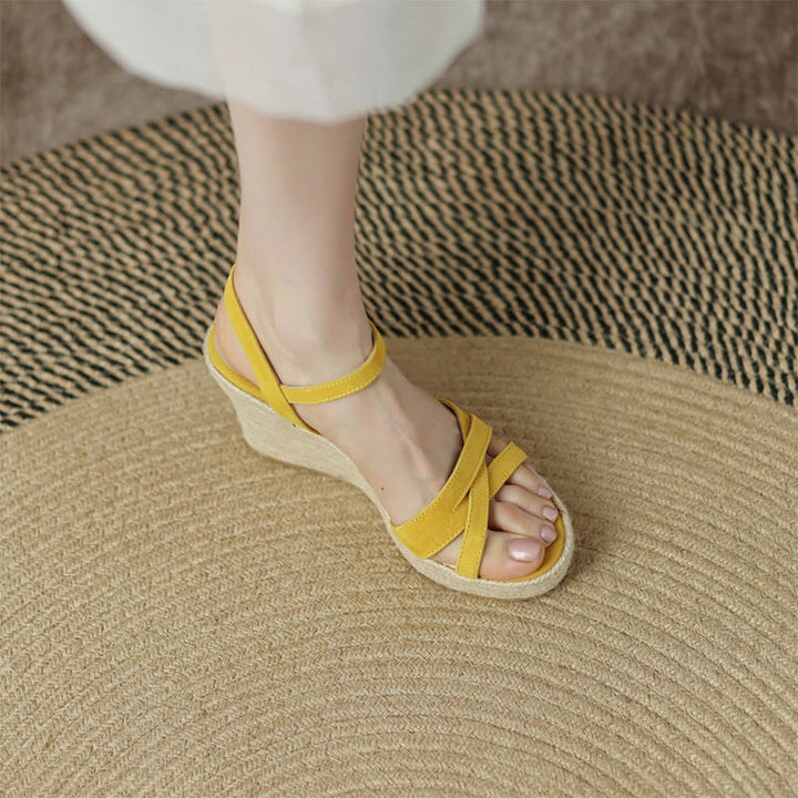  Sandals 
