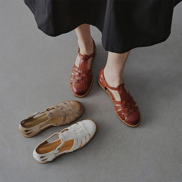  Sandals 