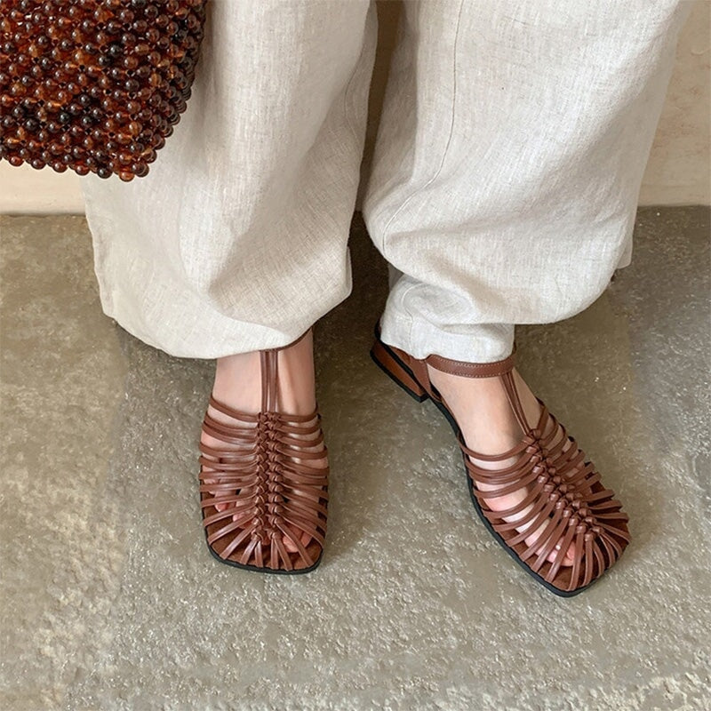  Sandals 