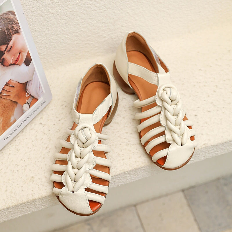  Sandals 