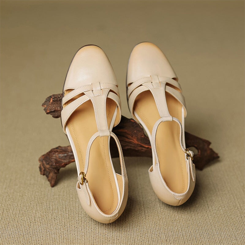 Sandals 