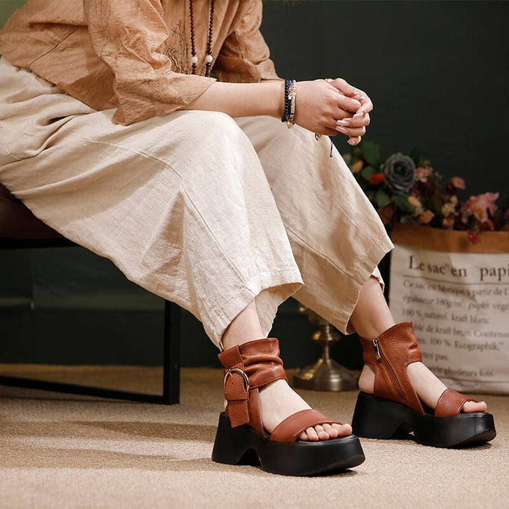  Sandals 