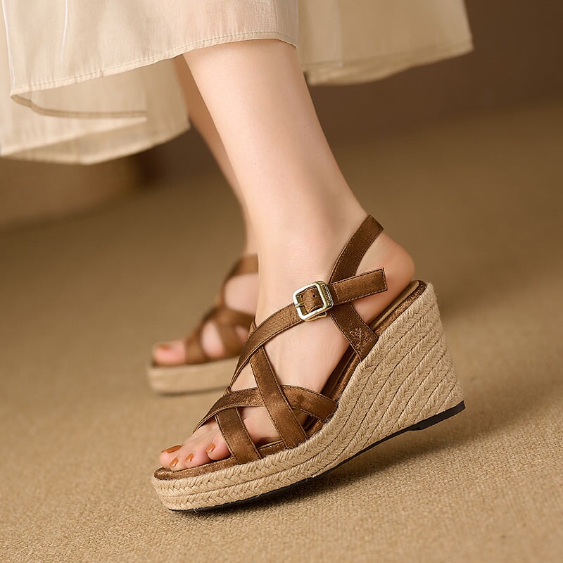  Sandals 