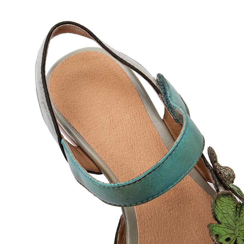  Sandals 