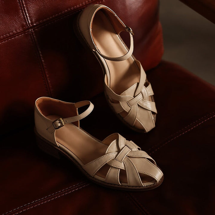  Sandals 
