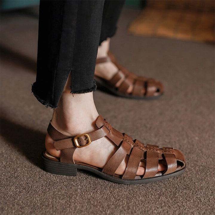  Sandals 