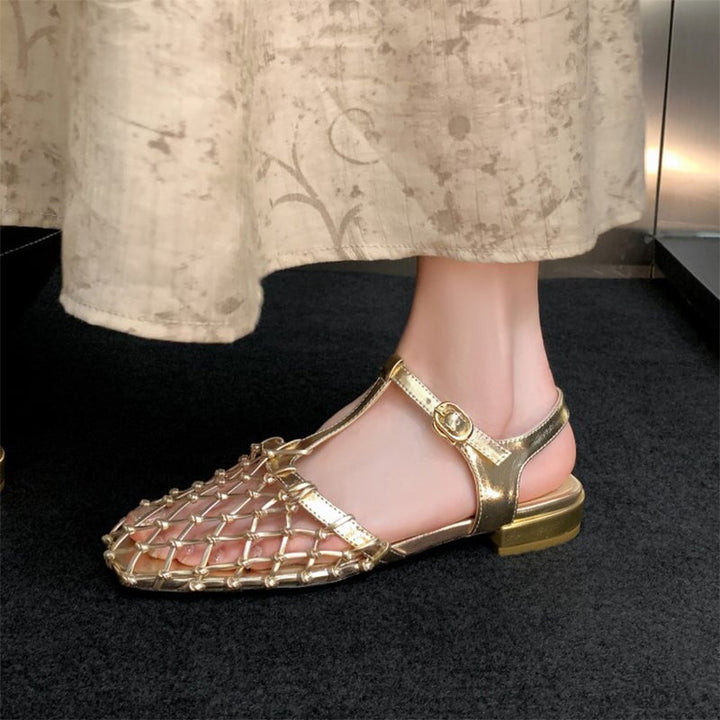  Sandals 