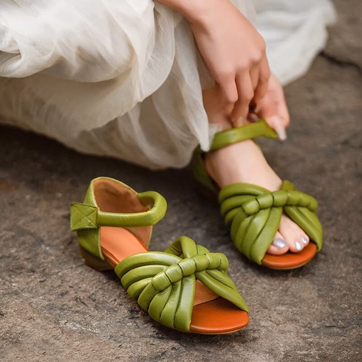  Sandals 