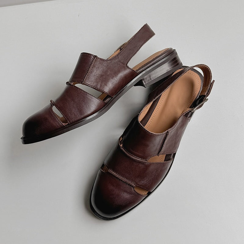  Sandals 