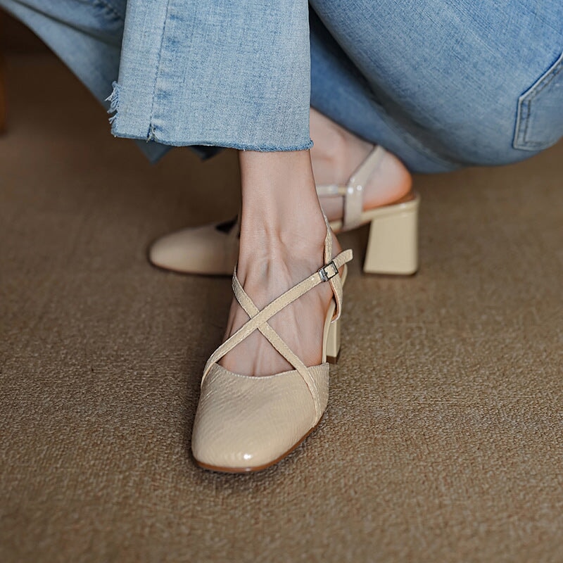  Sandals 