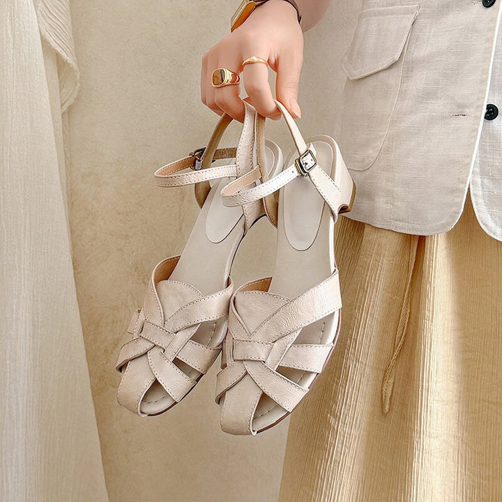  Sandals 