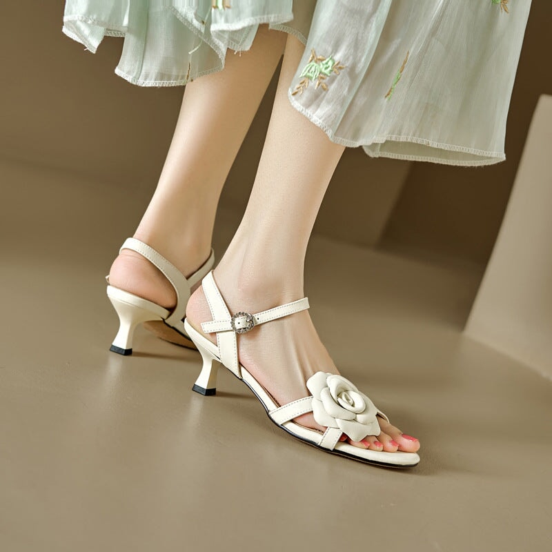  Sandals 