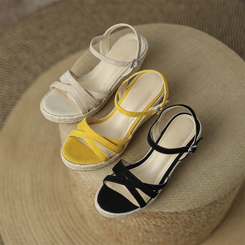  Sandals 