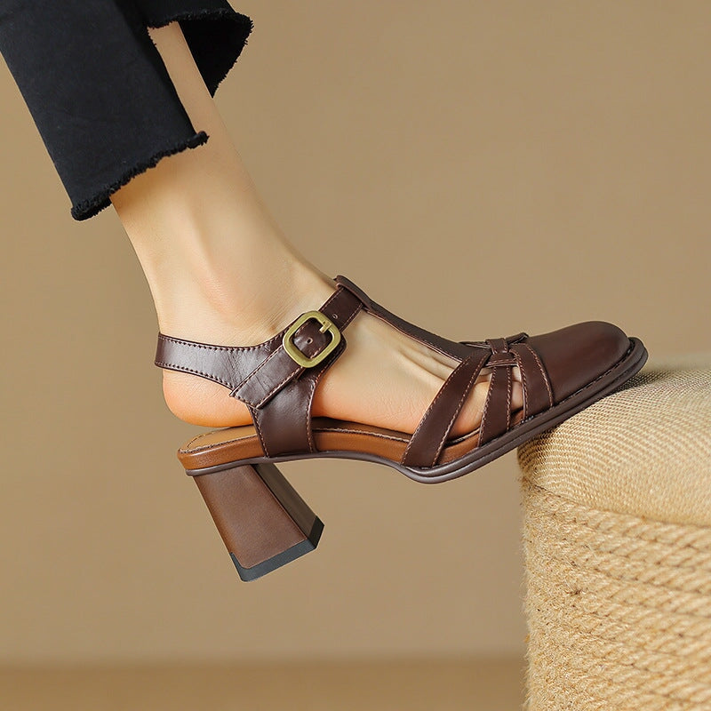  Sandals 