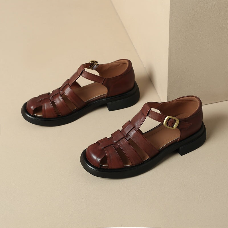  Sandals 