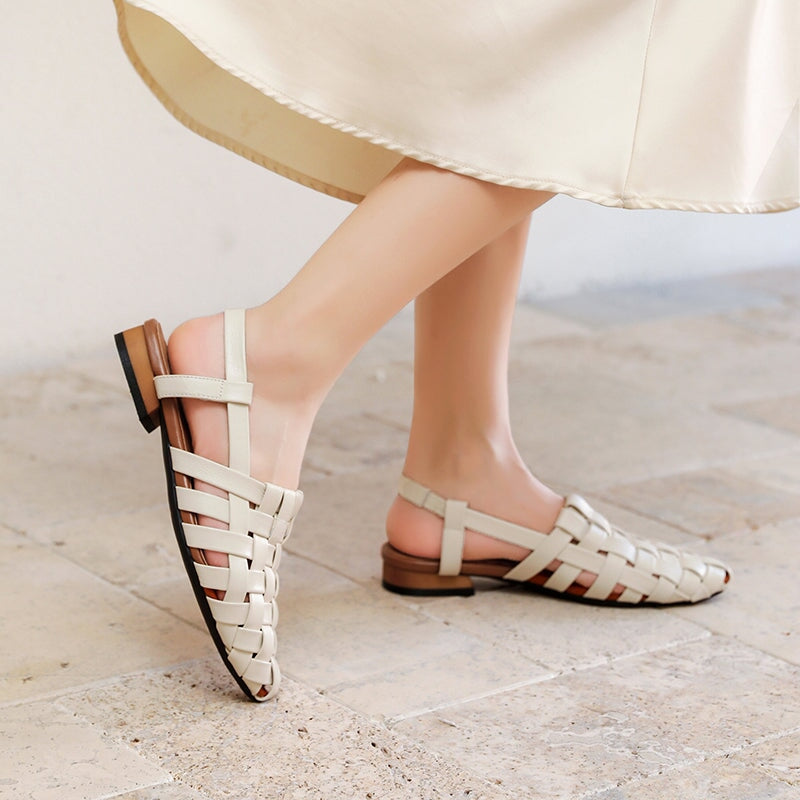  Sandals 