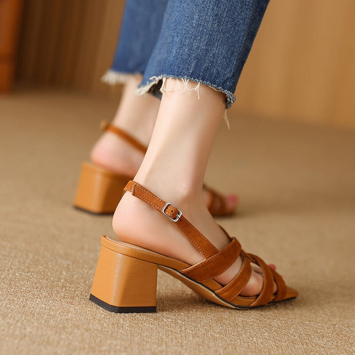  Sandals 