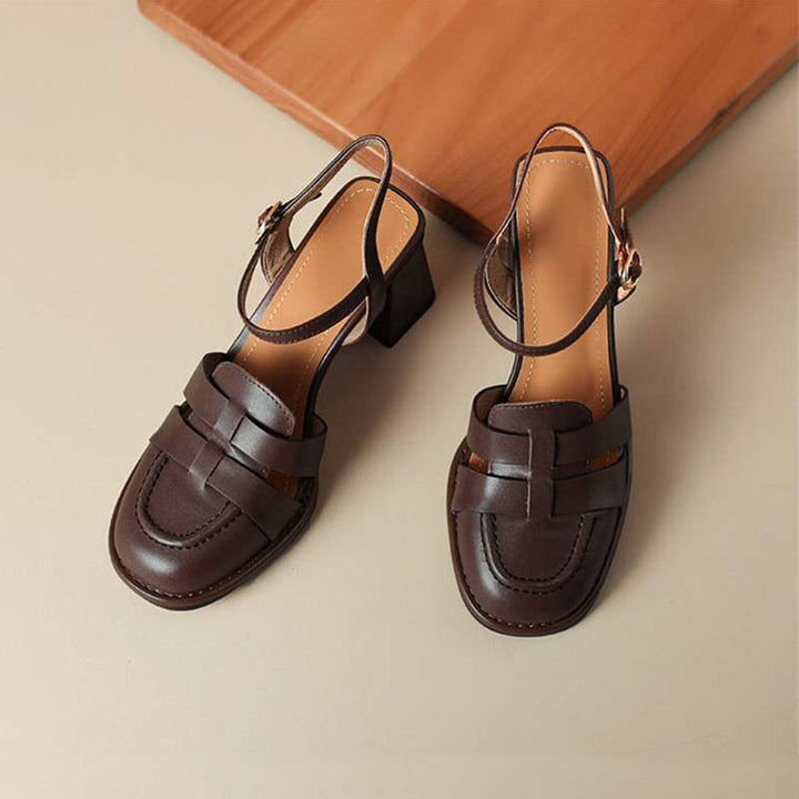  Sandals 