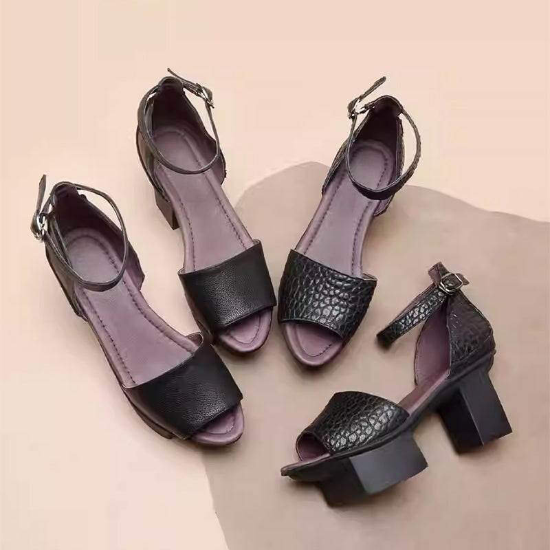  Sandals 