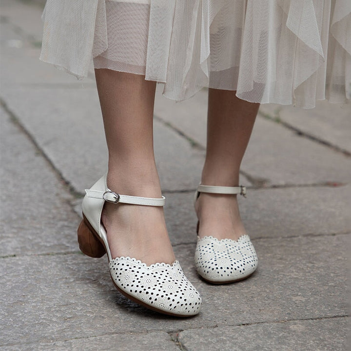  Sandals 