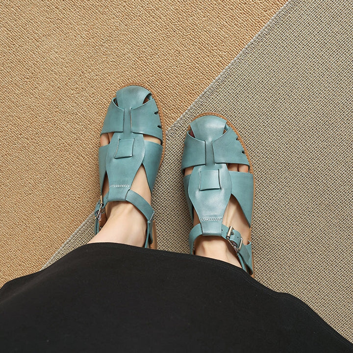 Sandals 