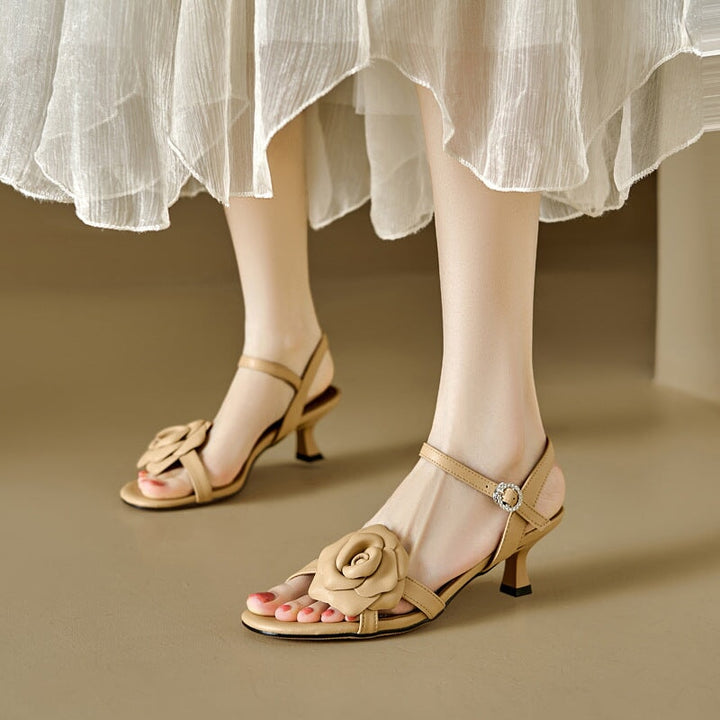  Sandals 