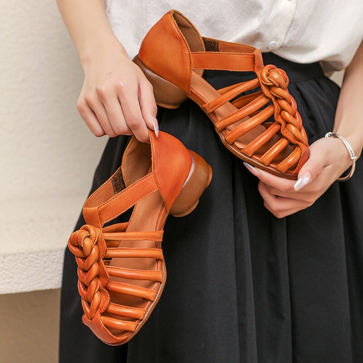  Sandals 