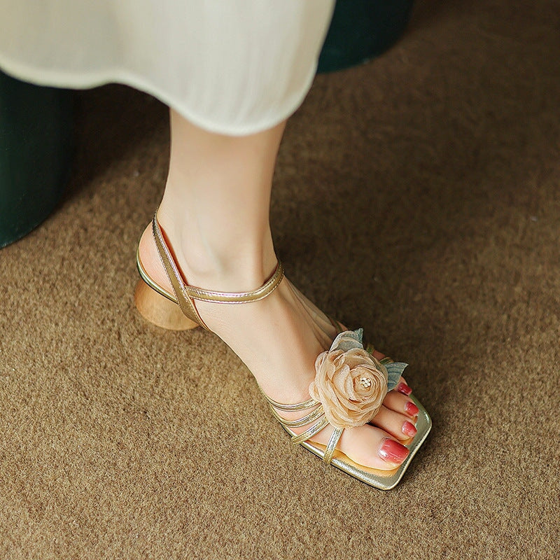  Sandals 