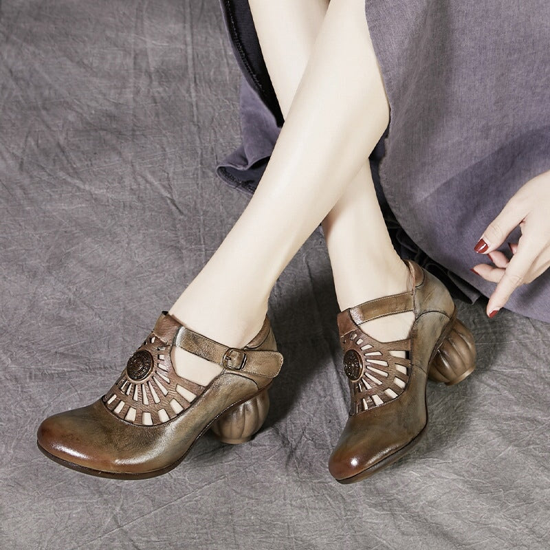  Sandals 