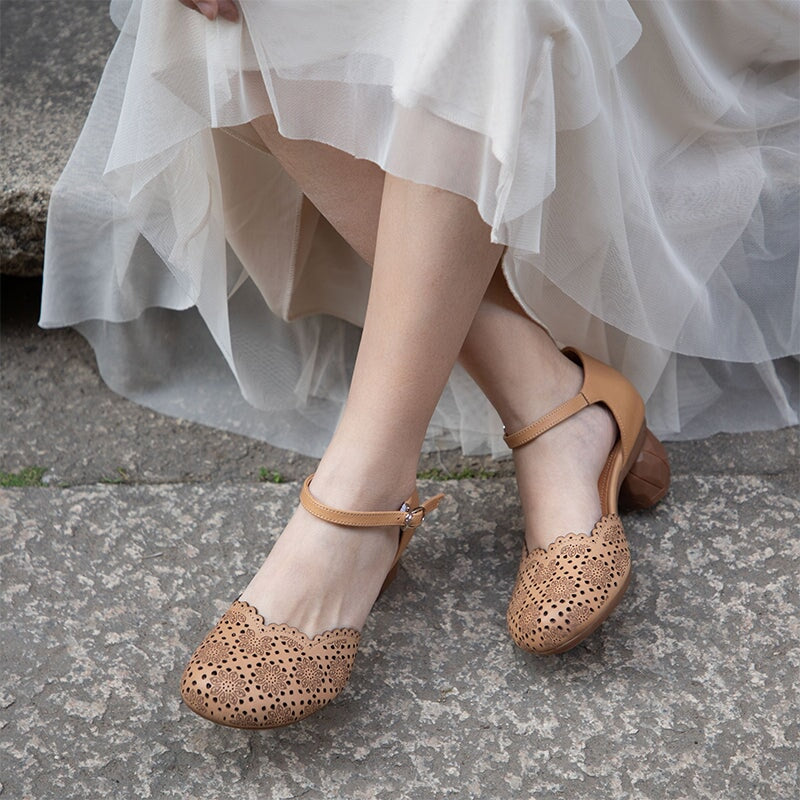  Sandals 