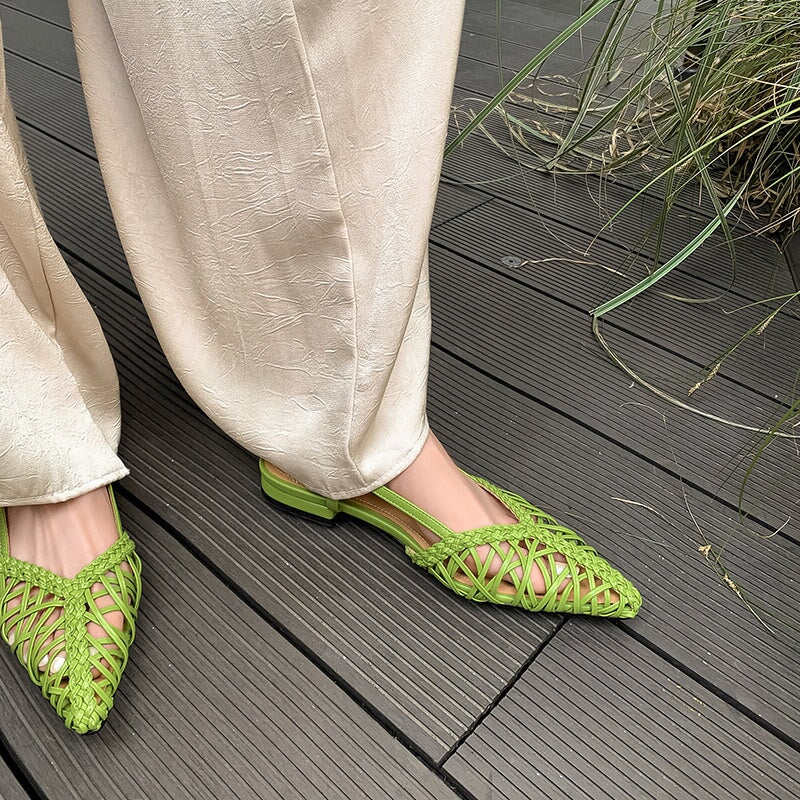  Sandals 