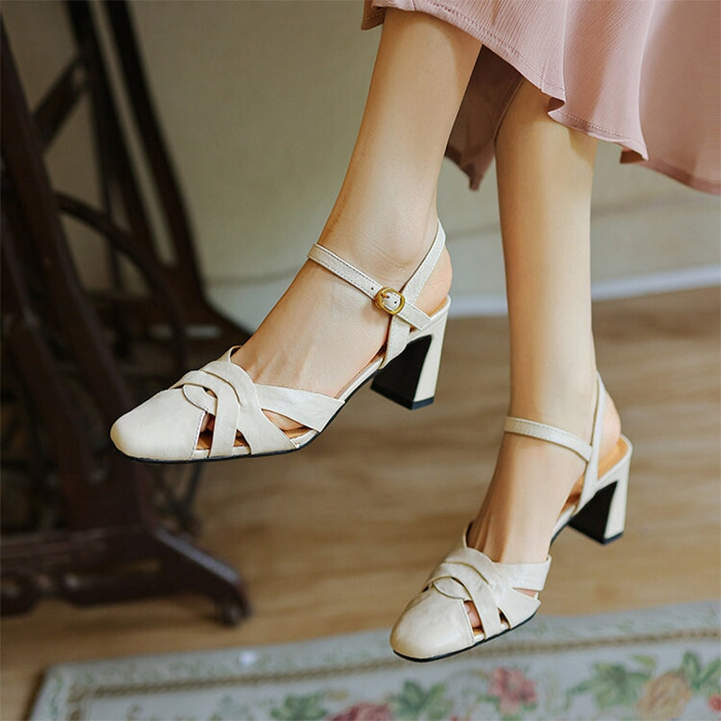  Sandals 