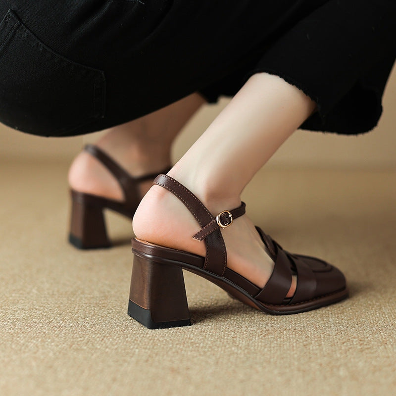  Sandals 