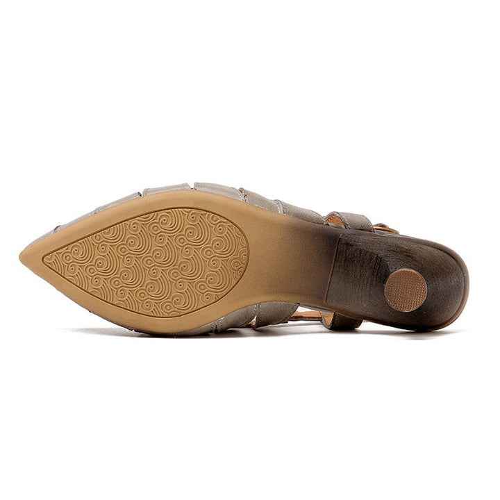  Sandals 