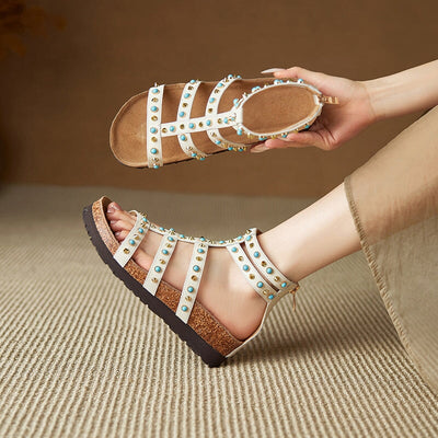  Sandals 