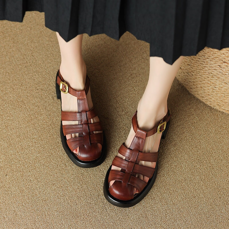  Sandals 