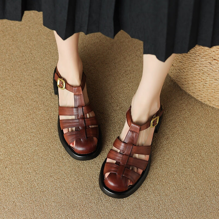  Sandals 