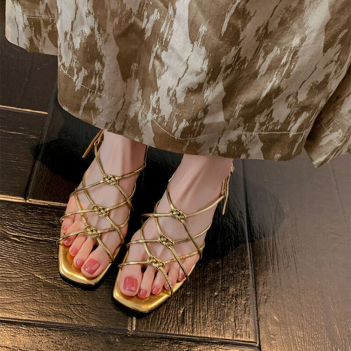  Sandals 