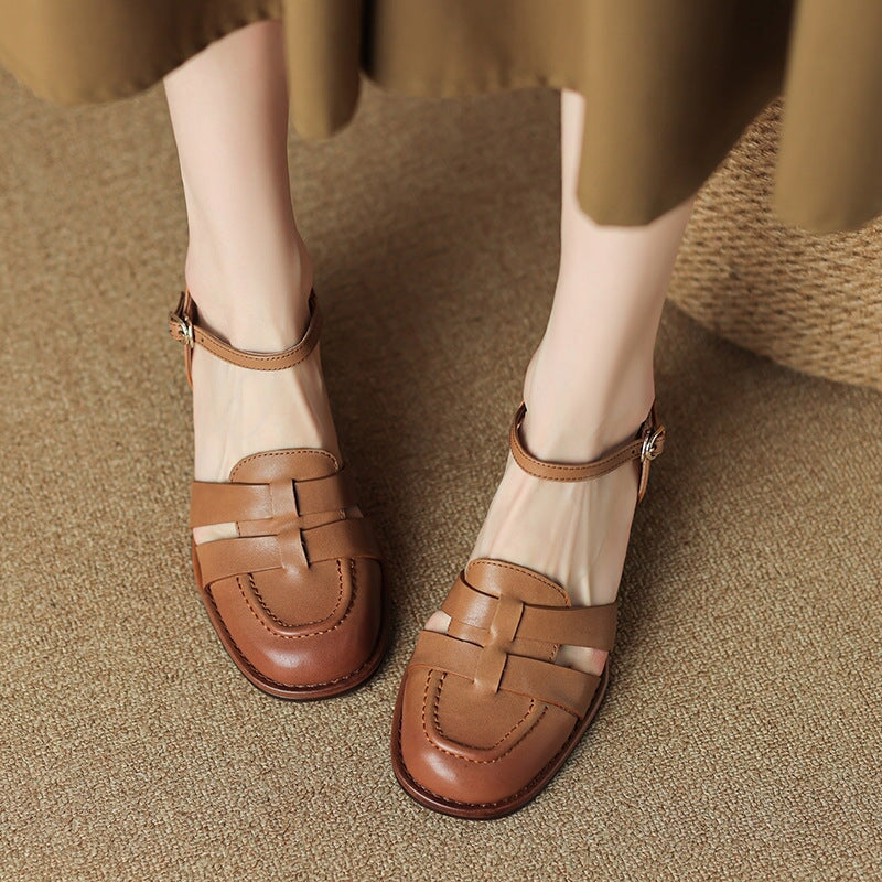  Sandals 