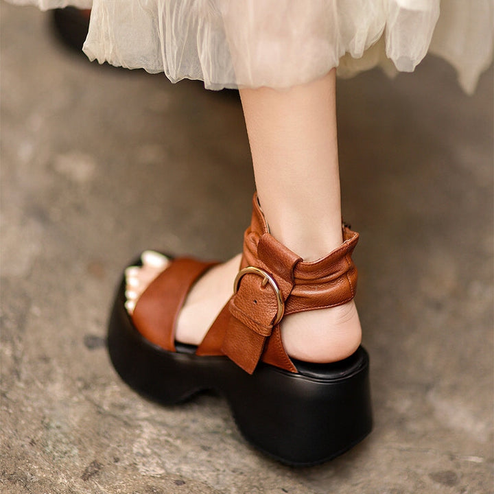  Sandals 