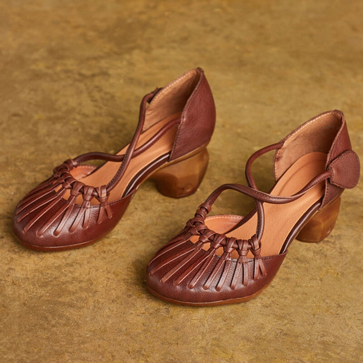  Sandals 